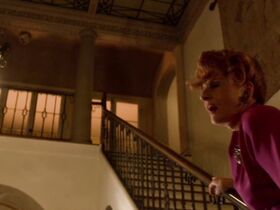 Пэтти ЛюПон секси – Голливуд s01e02 (2020) #1