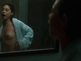 Роза Салазар голая – Новый вишнёвый вкус s01e04 (2021) #10