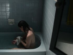 Роза Салазар голая – Новый вишнёвый вкус s01e01 (2021) #4