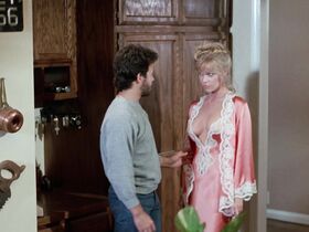 Бобби Бреси голая – Мавзолей (1983) #17