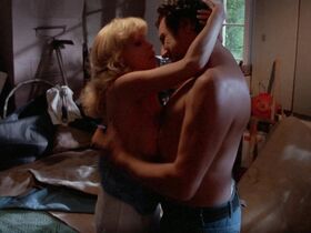Бобби Бреси голая – Мавзолей (1983) #6