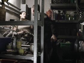 Джулия Бенсон секси – Звёздные врата: Вселенная s01e01 (2009) #7