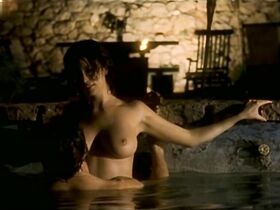 Соня Акино голая – Синьора (2004) #4