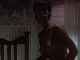 Джейми Ли Кёртис голая – Любовные письма (1983) #10