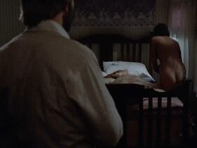 Джейми Ли Кёртис голая – Любовные письма (1983) #11