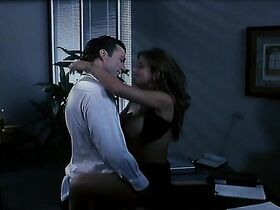 Лэндон Холл голая – Запретные страсти (1996) #1