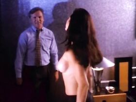 Кристин Минтер голая – Хищный огонь (1994) #9