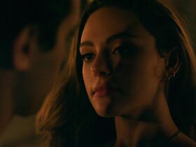 Даниэль Роуз Расселл секси – Наследие s03e04 (2018) #4