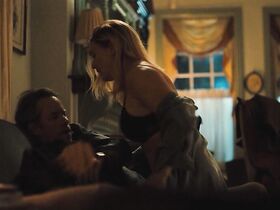 Кейт Уинслет секси – Мейр из Исттауна s01e01 (2021) #2