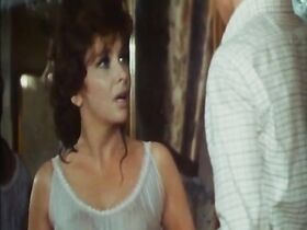 Джина Лоллобриджида секси – Прекрасный ноябрь (1969) #7