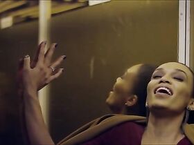 Перл Туси секси – В погоне за чувствами (2017) #3