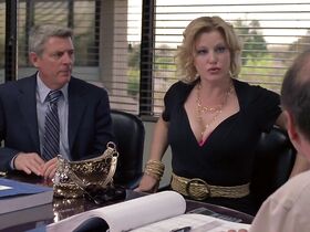 Анна Ганн секси – Во все тяжкие s04e09 (2011) #1