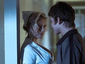 Кристина Нойбауэр секси, Анна Нова секси – Новые муравьи в штанах (2002) #5