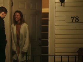 Скотти Томпсон голая – Полицейский седан (2019) #4