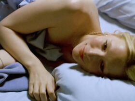 Кейт Бланшетт секси – Маленькая рыбка (2005) #4