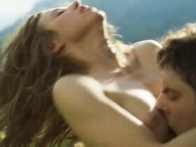 Лу де Лааж голая – Белоснежка. Сказка для взрослых (2019)