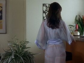 Мена Сувари секси – Счастливчик Эдмонд (2005) #2