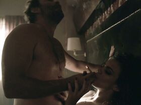 Лесли Льювет голая – День, когда Земля замерзла s01e02 (2019) #5