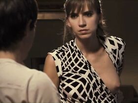 Айна Клотет голая – Sisters (2012)