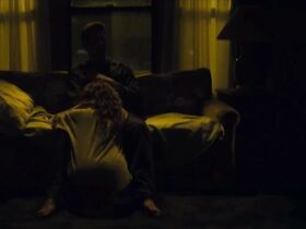 Эмилия Кларк секси – Роковая связь (2018) #5