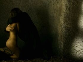 Натали Портман голая – Призраки Гойи (2006) #6