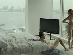 Эми Харгривз голая – Стыд (2011)