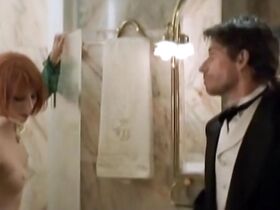 Эльза Зильберштейн голая – Требуется корректное поведение (1997) #2