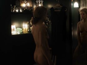 Розамунд Пайк голая – Частная война (2018) #12