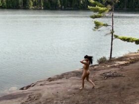 Майя Санса голая – Посмотрите, как они танцуют (2011) #4