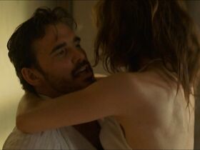 Лили Тейлор голая – Фактотум (2005) #6