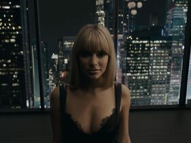 Элисон Бэт голая – Анон (2018) #2
