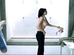 Моника Беллуччи голая – Тайные агенты (2004) #3