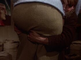 Мария Антониетта Белуцци голая – Амаркорд (1973) #1