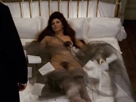 Вероник Жене голая – Ги де Мопассан (1982) #14