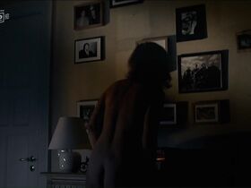 Аглайя Шишковиц голая – Операция в Гамбурге (2007) #3