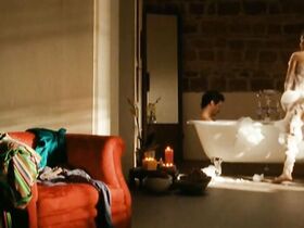 Джулия Микелини голая – Незрелые (2011) #3