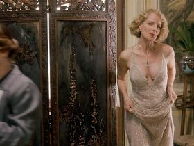Скарлетт Йоханссон секси, Хелен Хант секси – Хорошая женщина (2004) #2