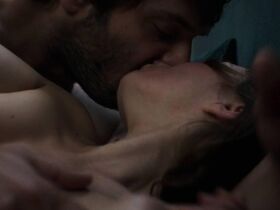 Мария Вальверде голая – Возвращение в Бургундию (2017) #3