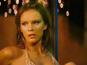 Валерия Голино голая, Антония Лискова секси – Джулия не ходит на свидания вечером (2009) #2