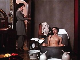 Натали Нель голая, Моника Скаттини голая – Карлик (1982) #3