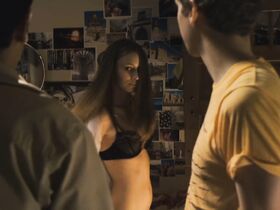 Руни Мара секси, Порша Даблдэй секси – Бунтующая юность (2009) #3