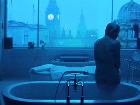 Шарлиз Терон голая, София Бутелла голая – Взрывная блондинка (2017) #2