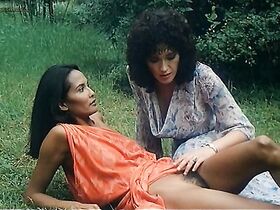 Лилли Карати голая, Лаура Гемсер голая, Анни Бель голая – Похоть (1984) #2