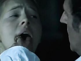 Изильд Ле Беско голая – Маркиз де Сад (2000) #2
