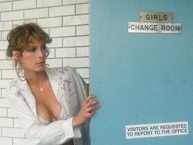 Мэри Бет Рубенс голая, Пита Оливер голая – Школьный бал (1980) #2