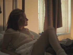 Кристен Стюарт голая – В дороге (2012)