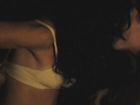 Алиси Брага голая – В дороге (2012) #3