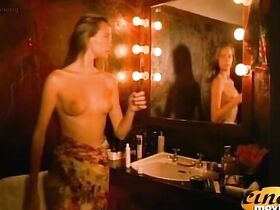 Анна Фальки голая – Очень страшное кино (1993) #3