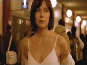 Барбора Бобулова голая – Боль чужих сердец (2005) #1