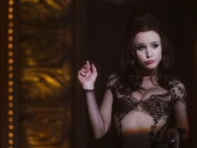 Кристен Белл секси – Бурлеск (2010) #2